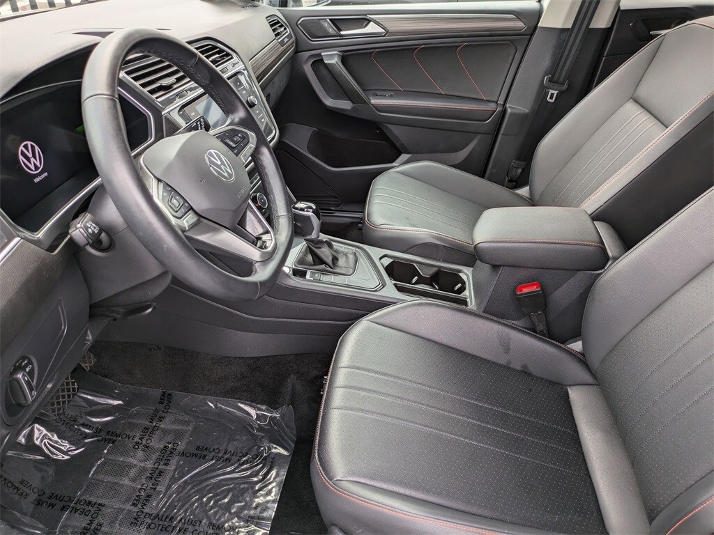 Thumbnail: 2024 Volkswagen Tiguan - 23