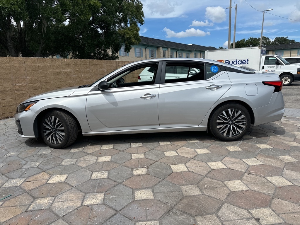 Thumbnail: 2024 Nissan Altima - 8