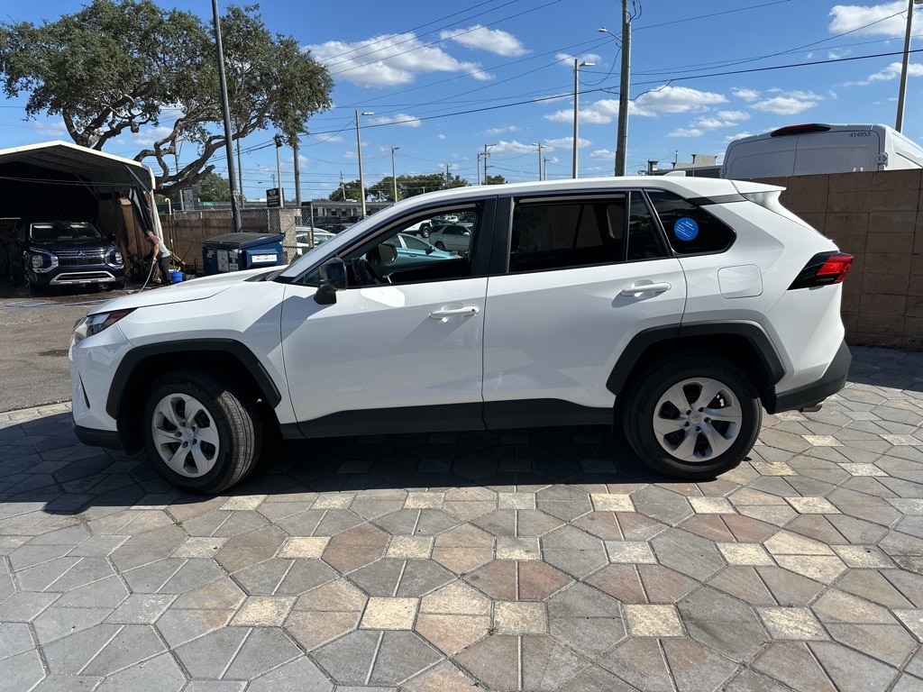 Thumbnail: 2025 Toyota RAV4 - 8