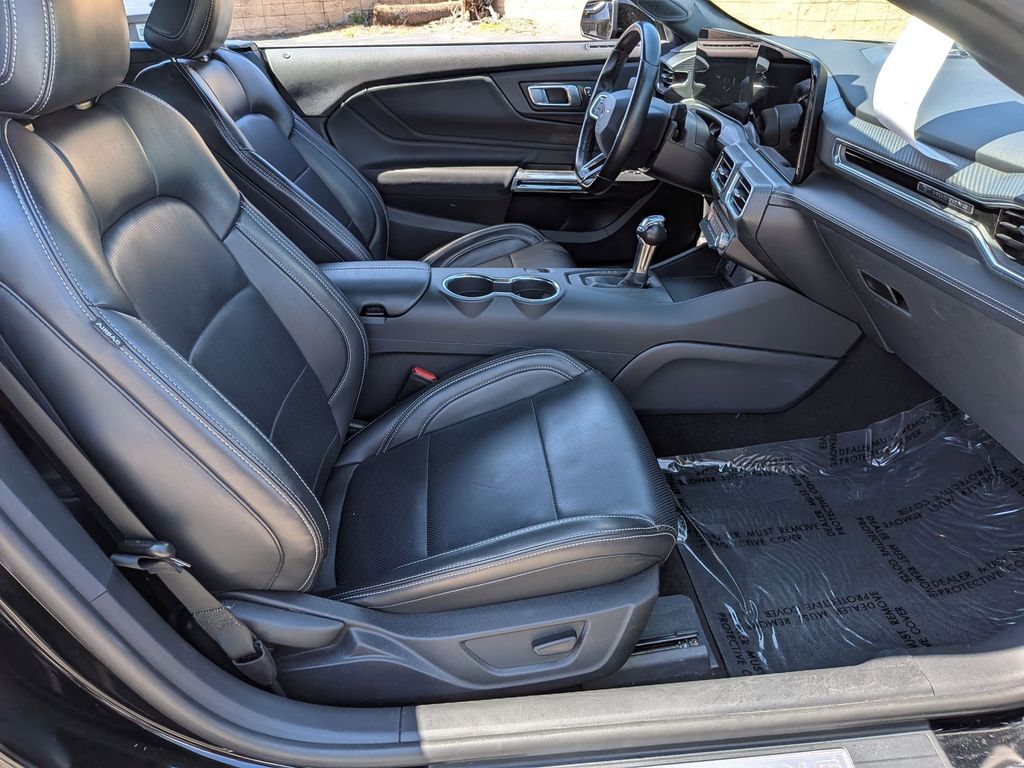 Thumbnail: 2025 Ford Mustang - 28