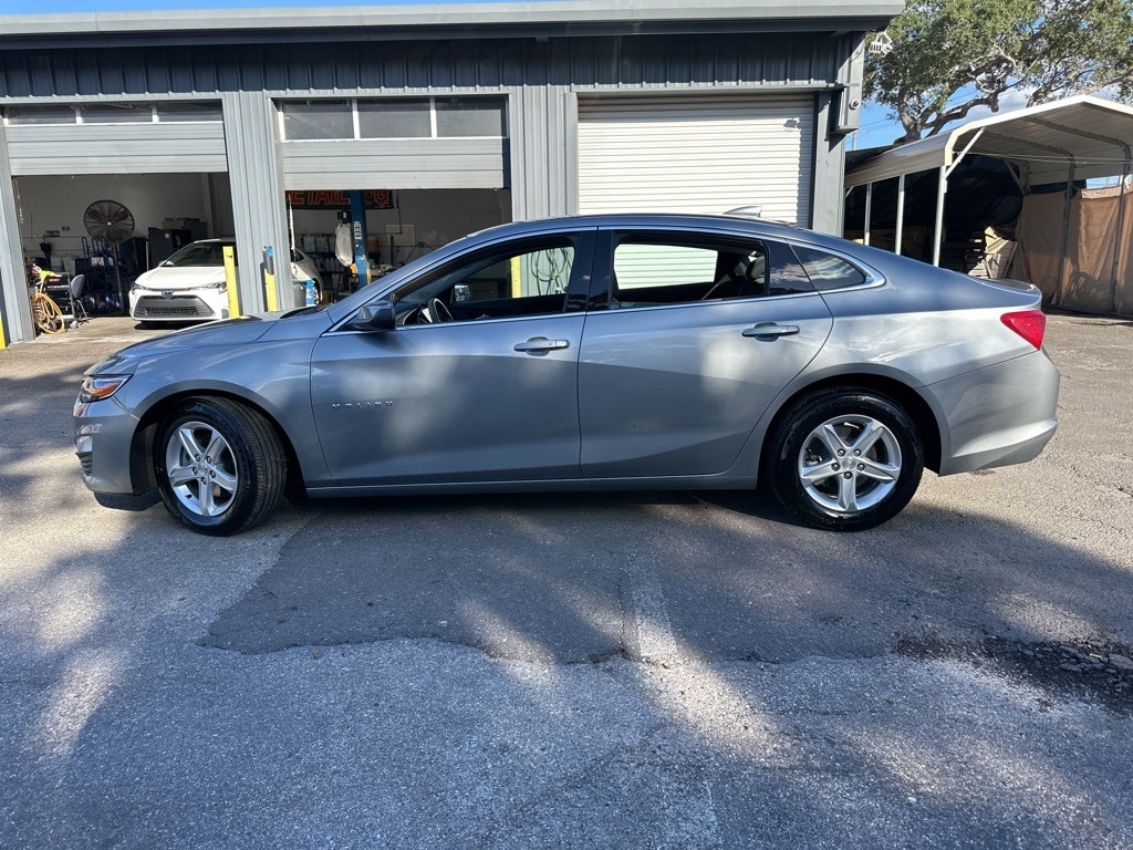 Thumbnail: 2024 Chevrolet Malibu - 8