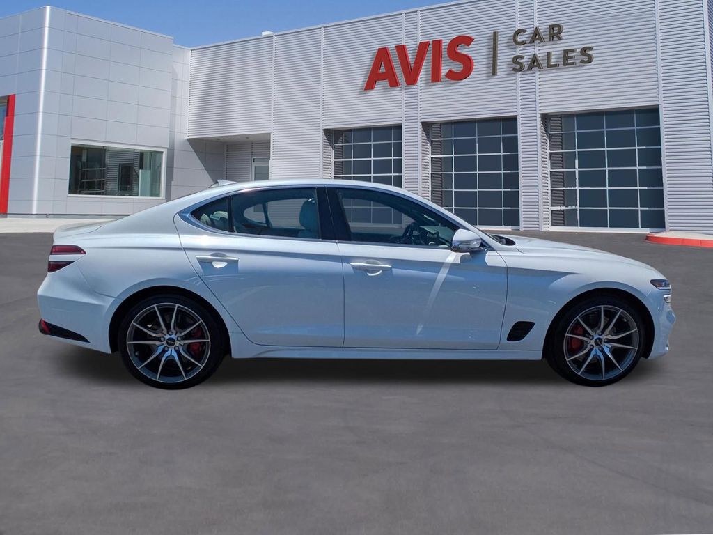 Thumbnail: 2025 Genesis G70 - 5