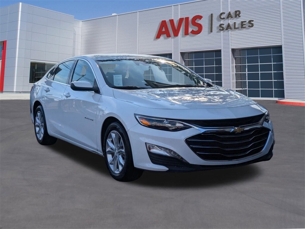 2024 Chevrolet Malibu 1LT photo 3