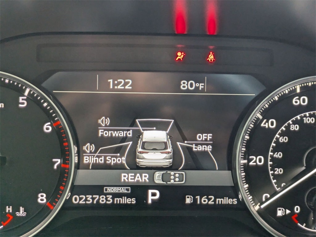 Thumbnail: 2024 Mitsubishi Outlander - 16