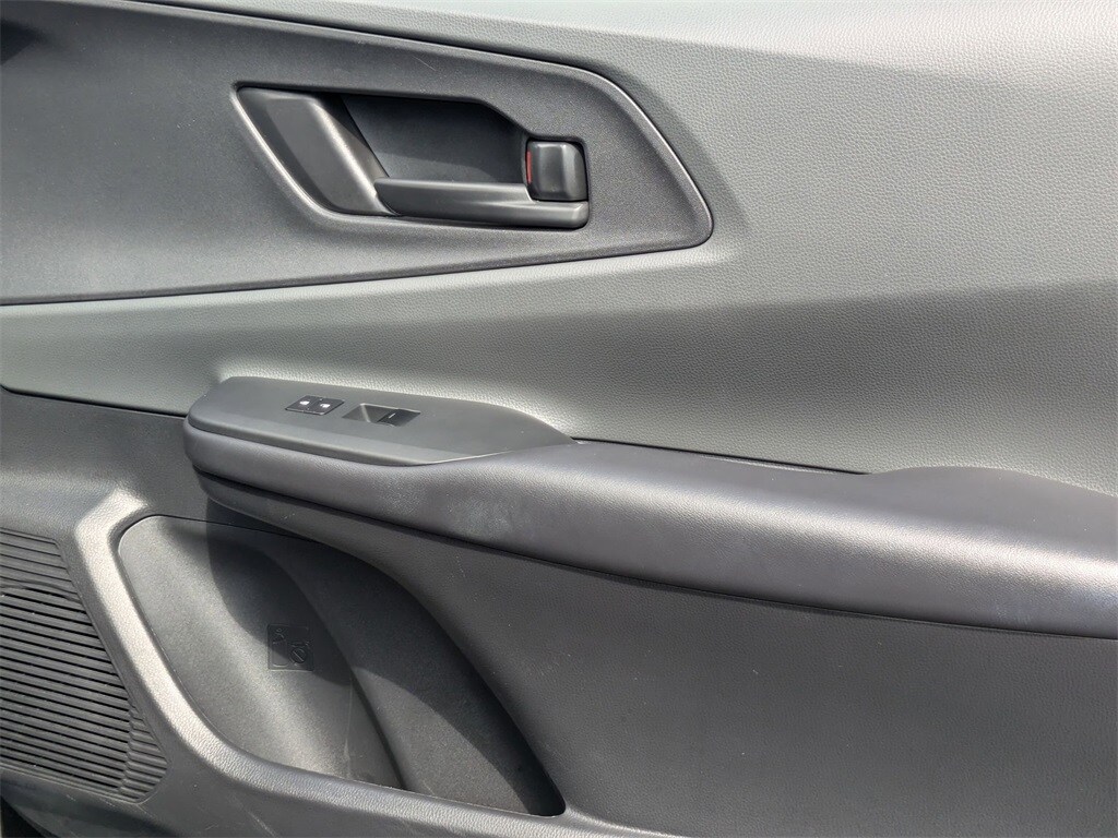 Thumbnail: 2024 Toyota Prius - 31