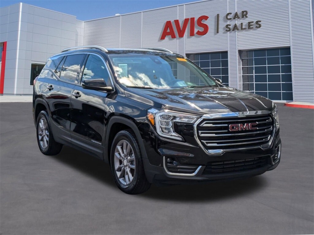 2024 Gmc Terrain SLT photo 2