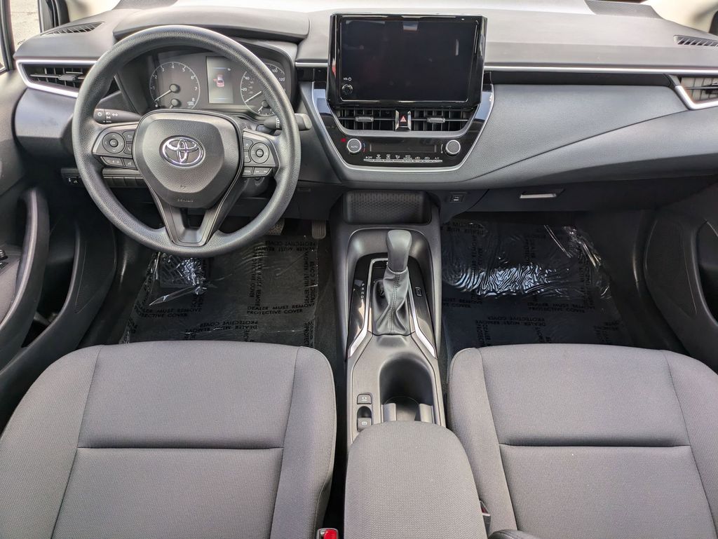 Thumbnail: 2025 Toyota Corolla - 25