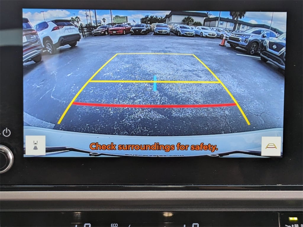 Thumbnail: 2025 Toyota Camry - 18