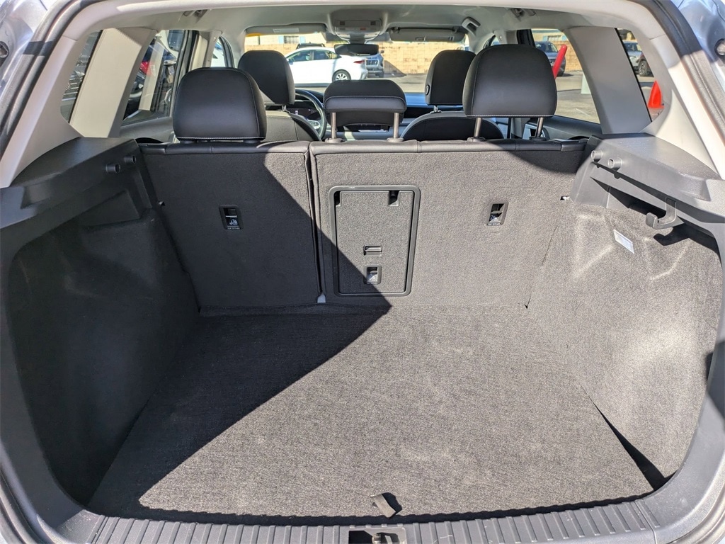 Thumbnail: 2025 Volkswagen Taos - 28