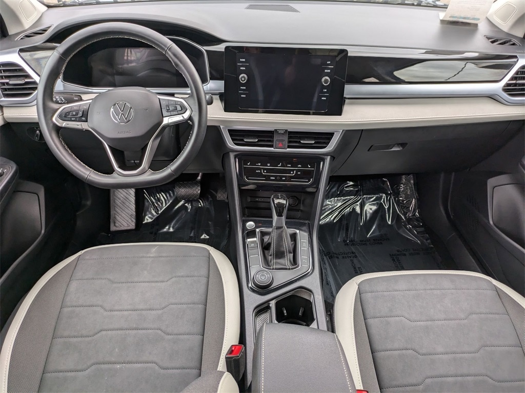 Thumbnail: 2025 Volkswagen Taos - 24