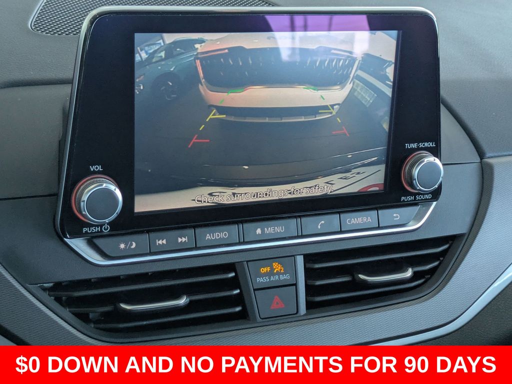 2025 Nissan Altima SR - Photo 17