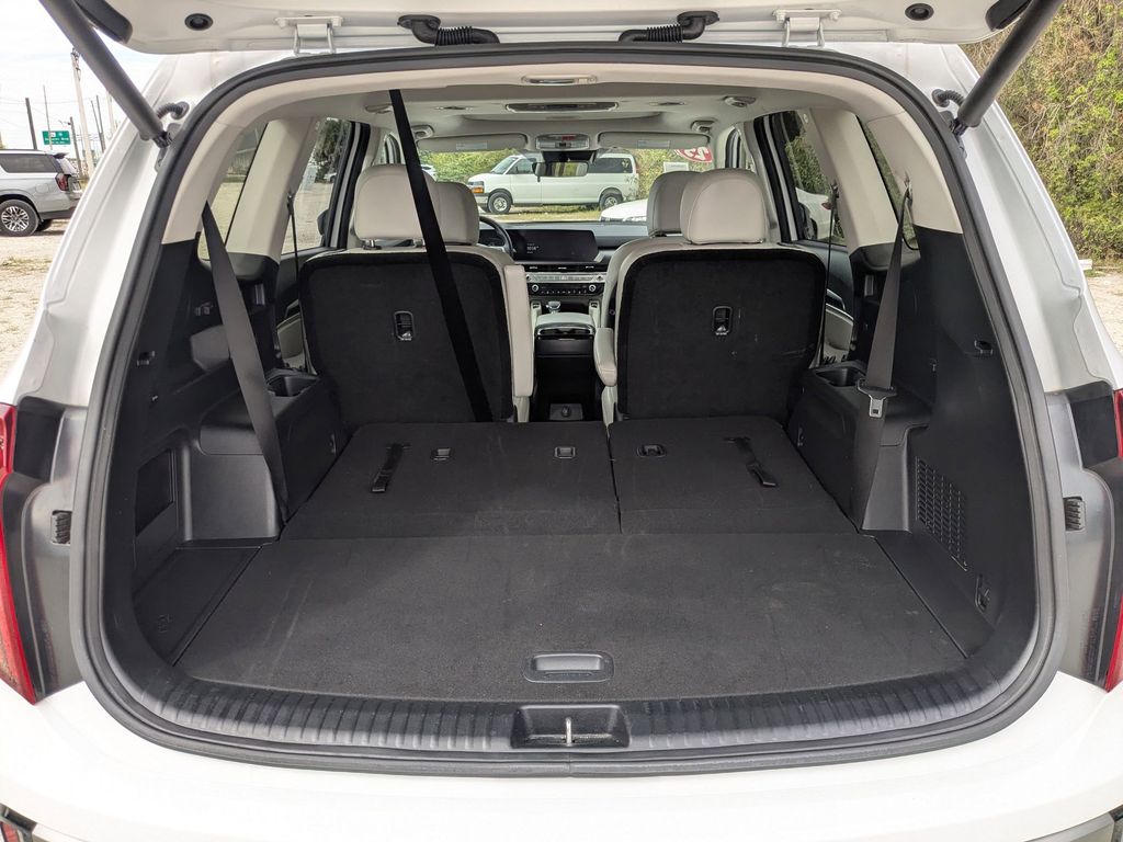 2025 Kia Telluride S - Photo 26