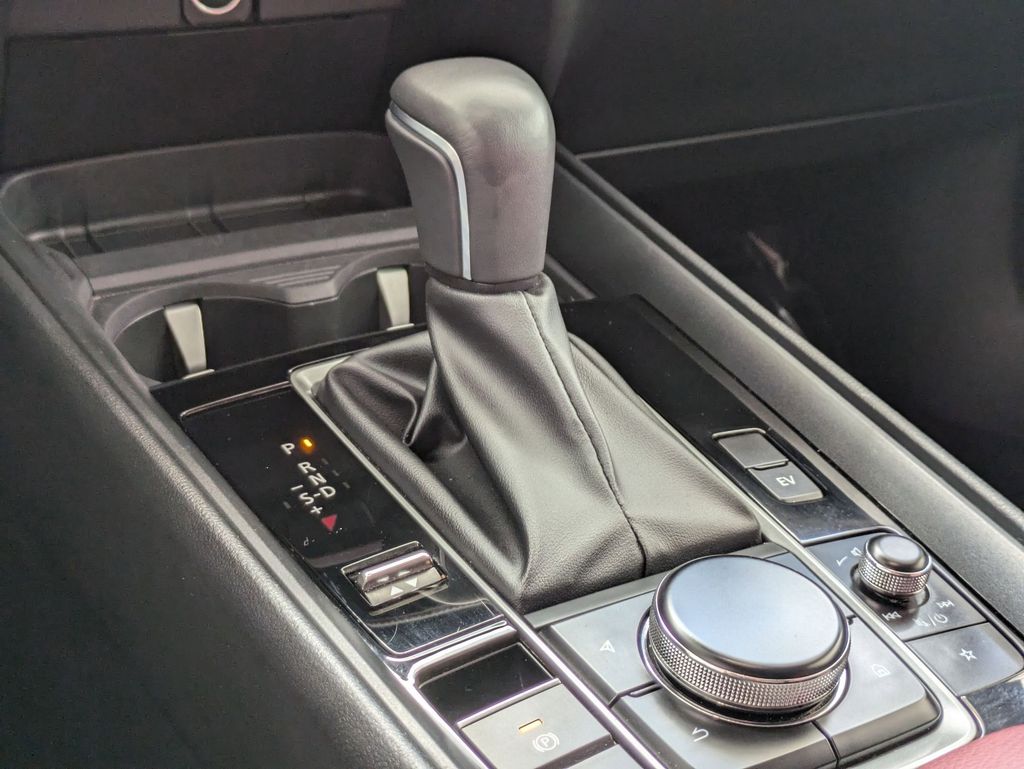 Thumbnail: 2025 Mazda CX-50 - 22