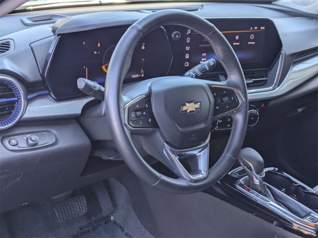 Thumbnail: 2025 Chevrolet Trax - 14