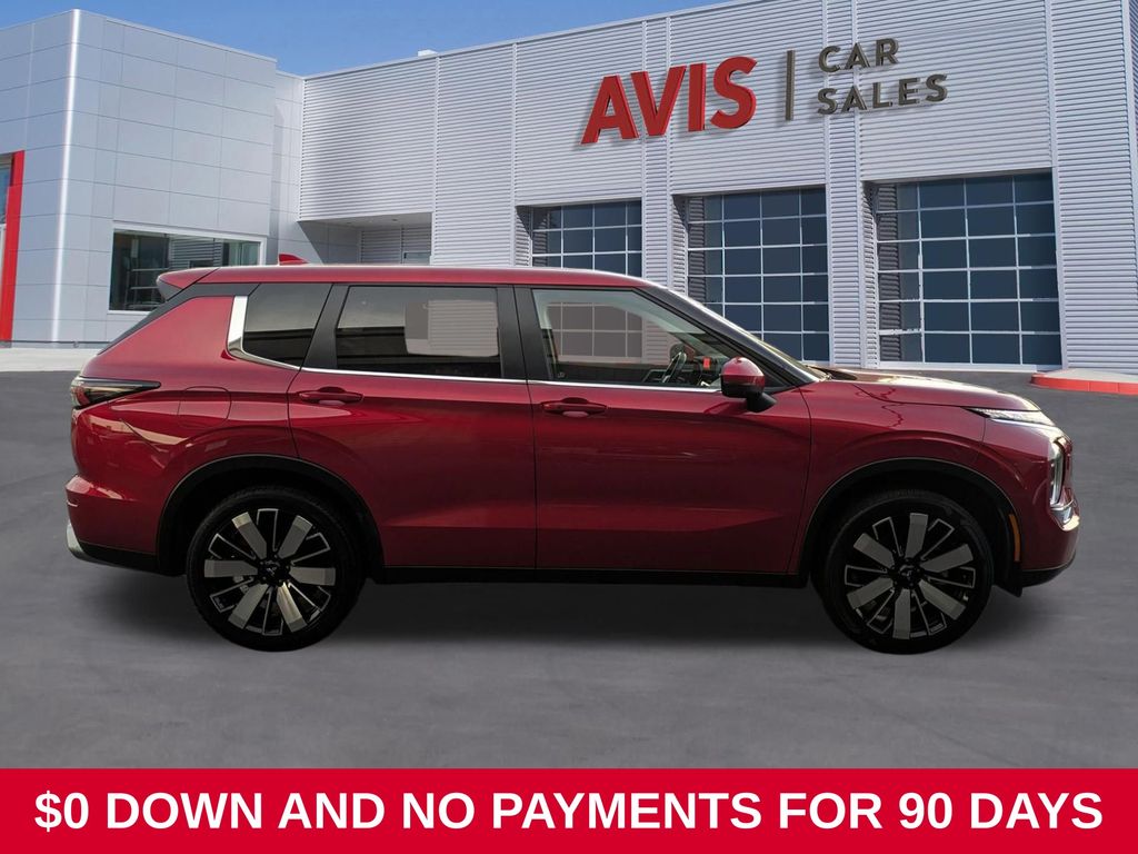 Thumbnail: 2025 Mitsubishi Outlander - 5