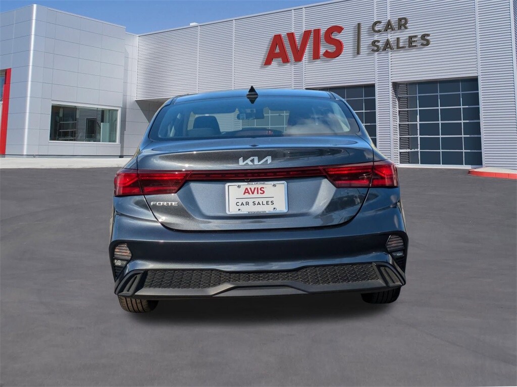 Thumbnail: 2024 Kia Forte - 7