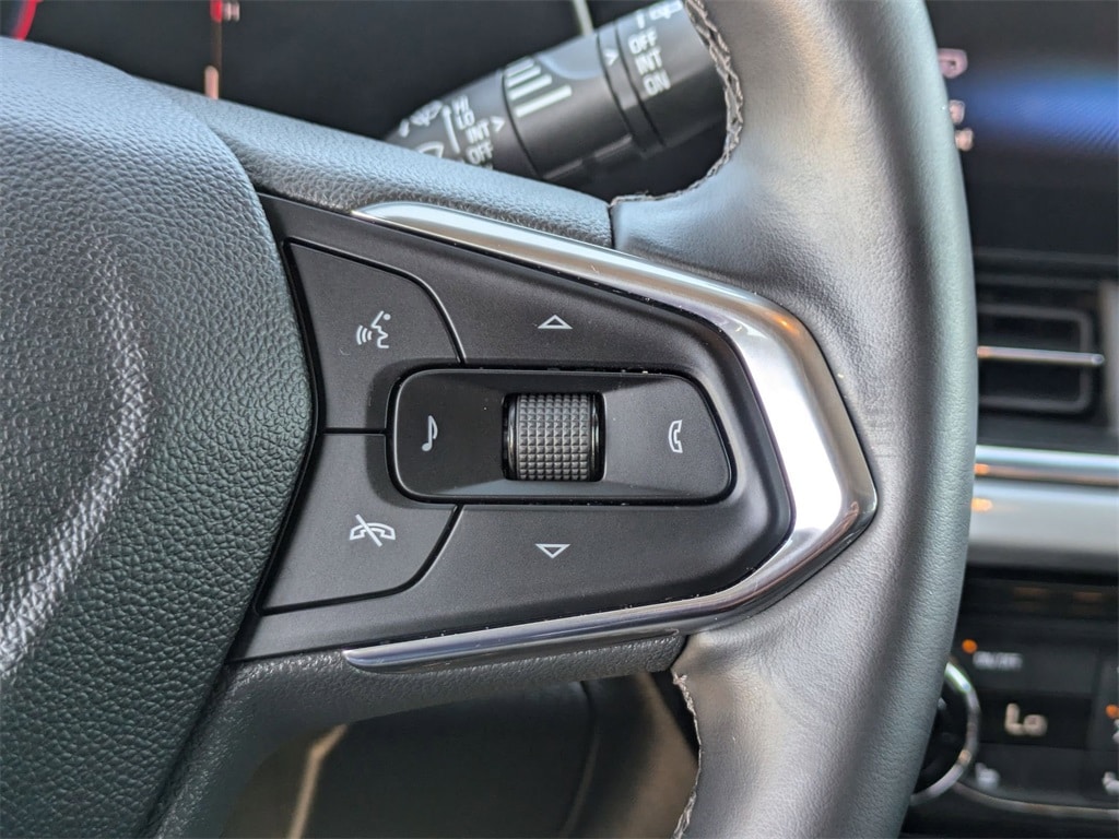 Thumbnail: 2025 Chevrolet Trax - 17