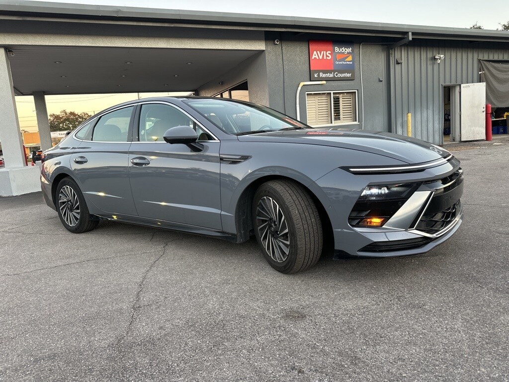 Thumbnail: 2024 Hyundai Sonata - 3