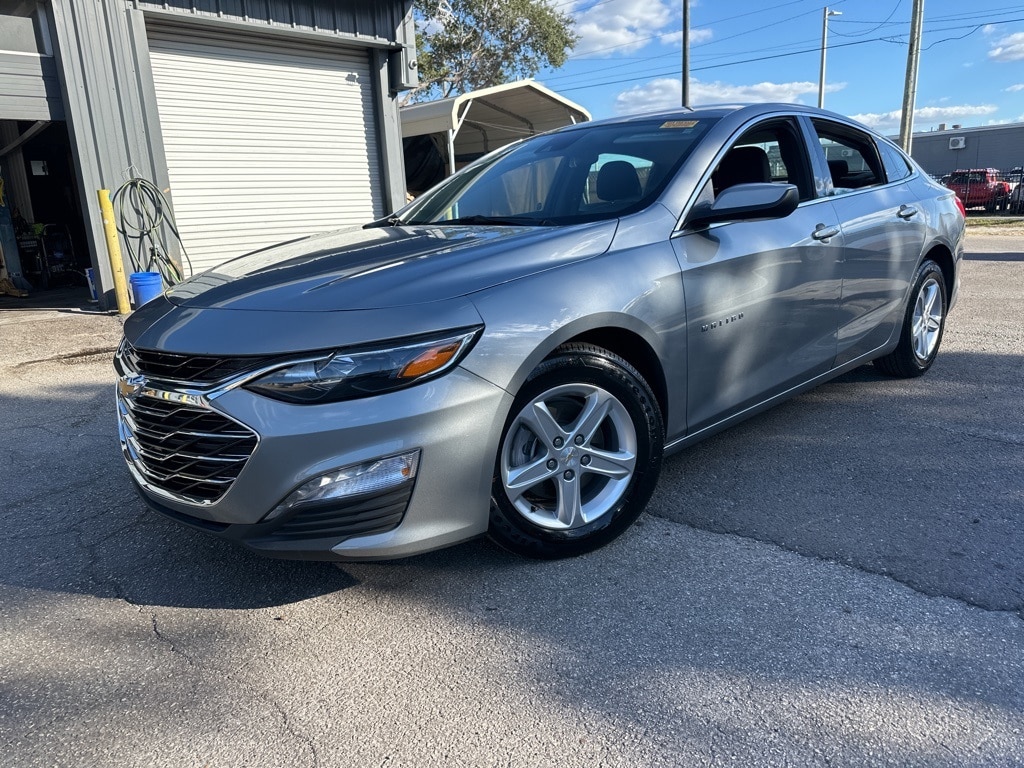 Thumbnail: 2024 Chevrolet Malibu - 1