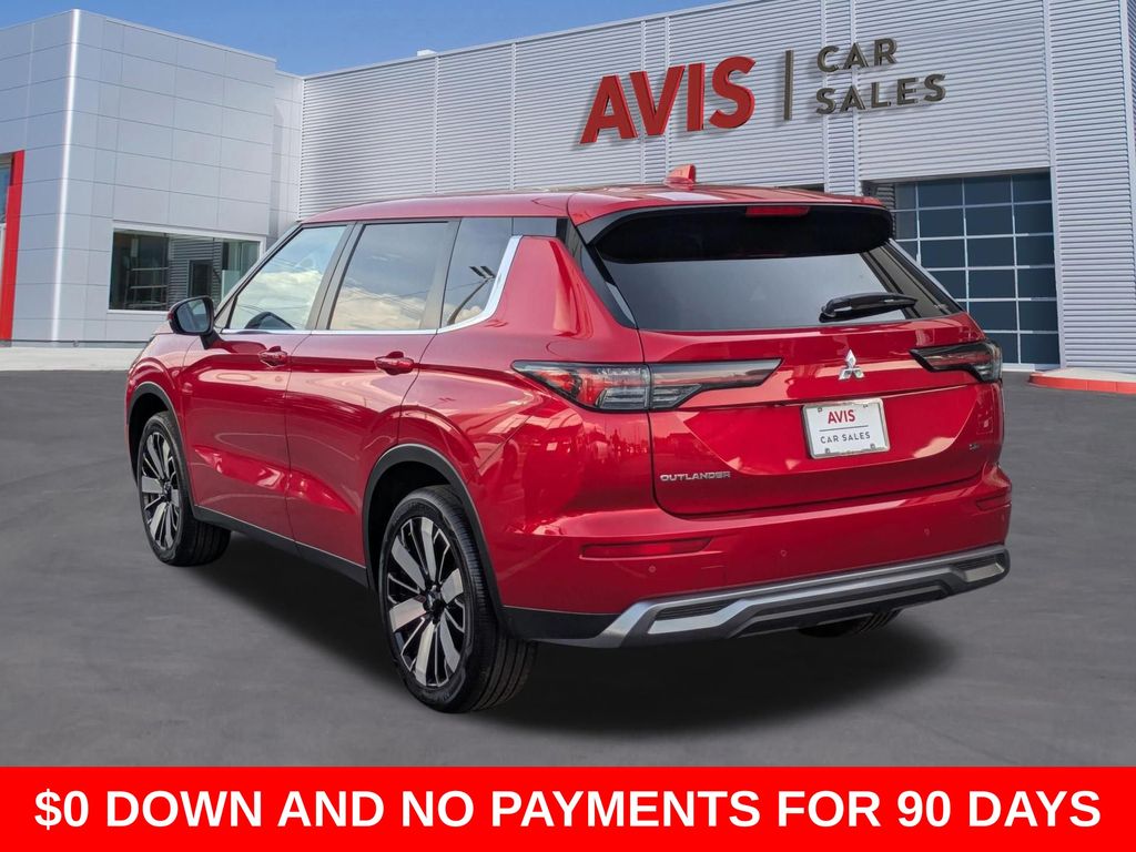 Thumbnail: 2025 Mitsubishi Outlander - 9