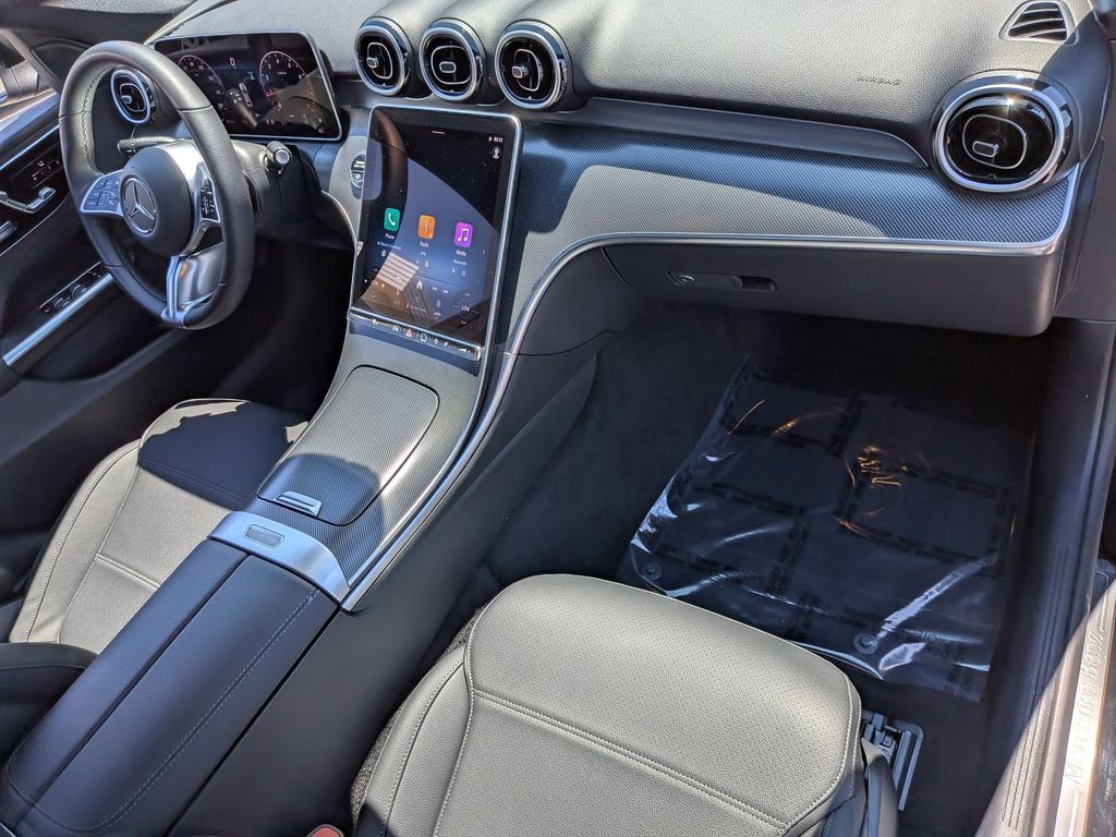 Thumbnail: 2025 Mercedes-Benz C-Class - 31