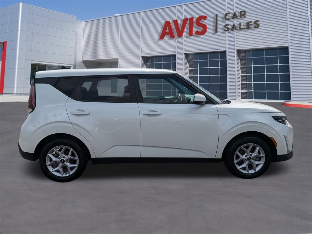Thumbnail: 2023 Kia Soul - 5