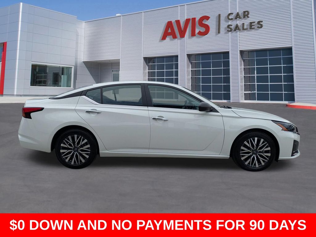Thumbnail: 2025 Nissan Altima - 5