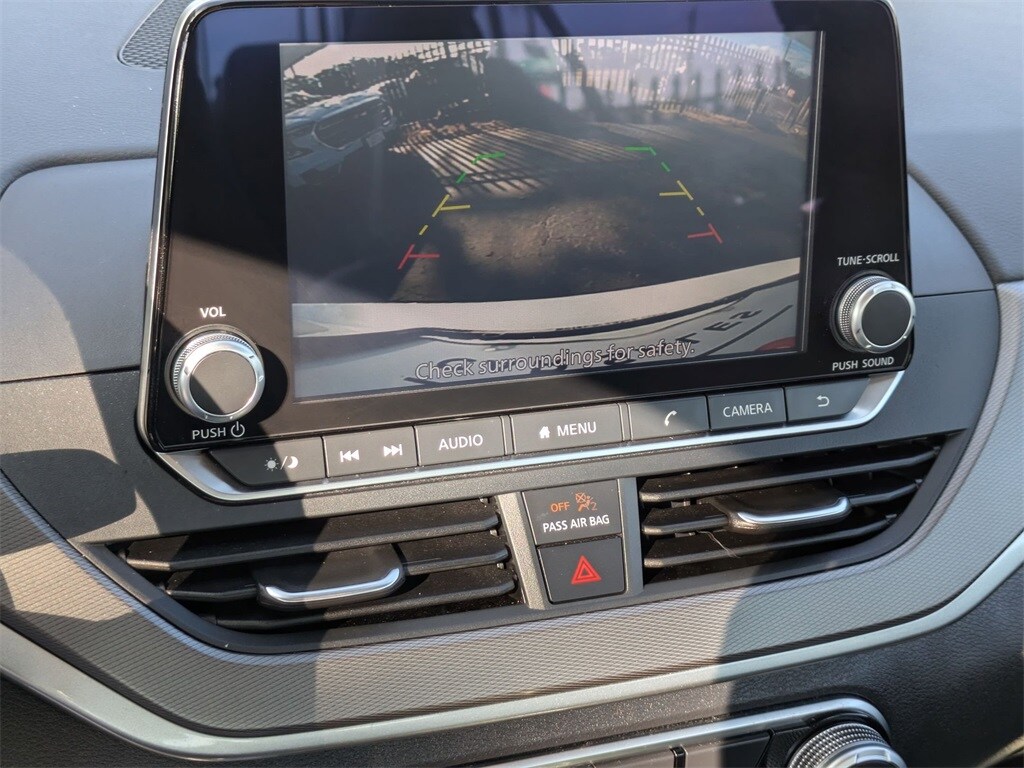 Thumbnail: 2025 Nissan Altima - 17