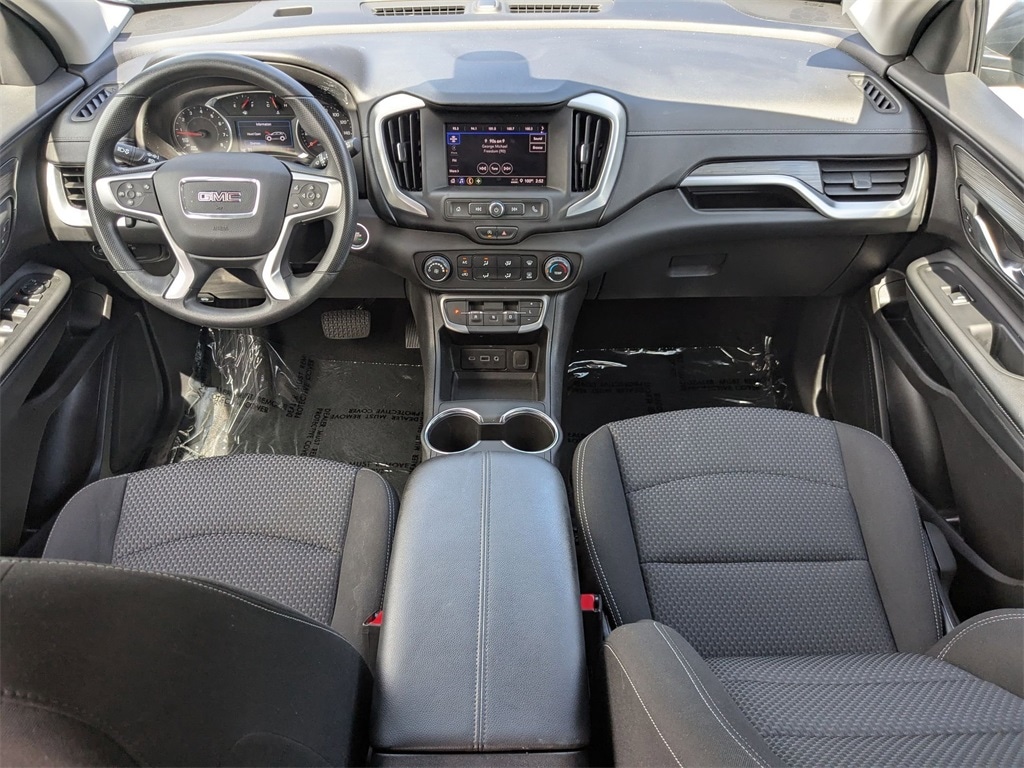 Thumbnail: 2024 GMC Terrain - 25