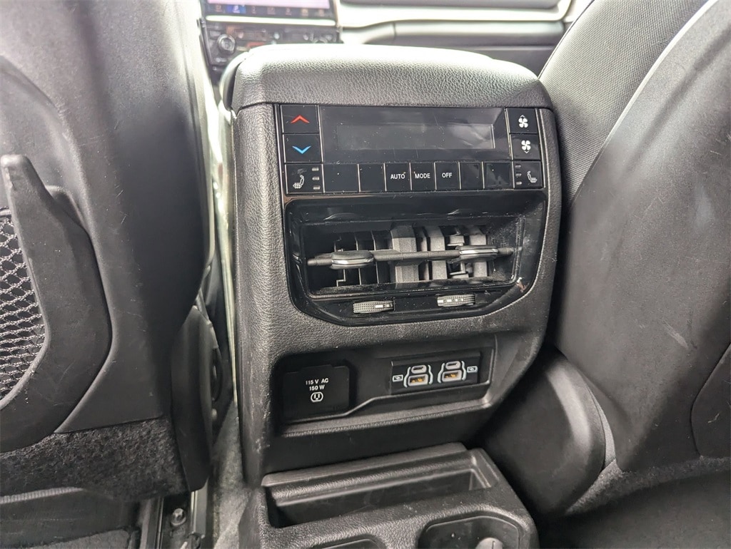 Thumbnail: 2021 Jeep Grand Cherokee L - 17