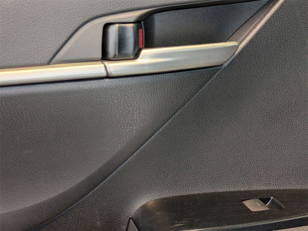 Thumbnail: 2025 Toyota Camry - 26