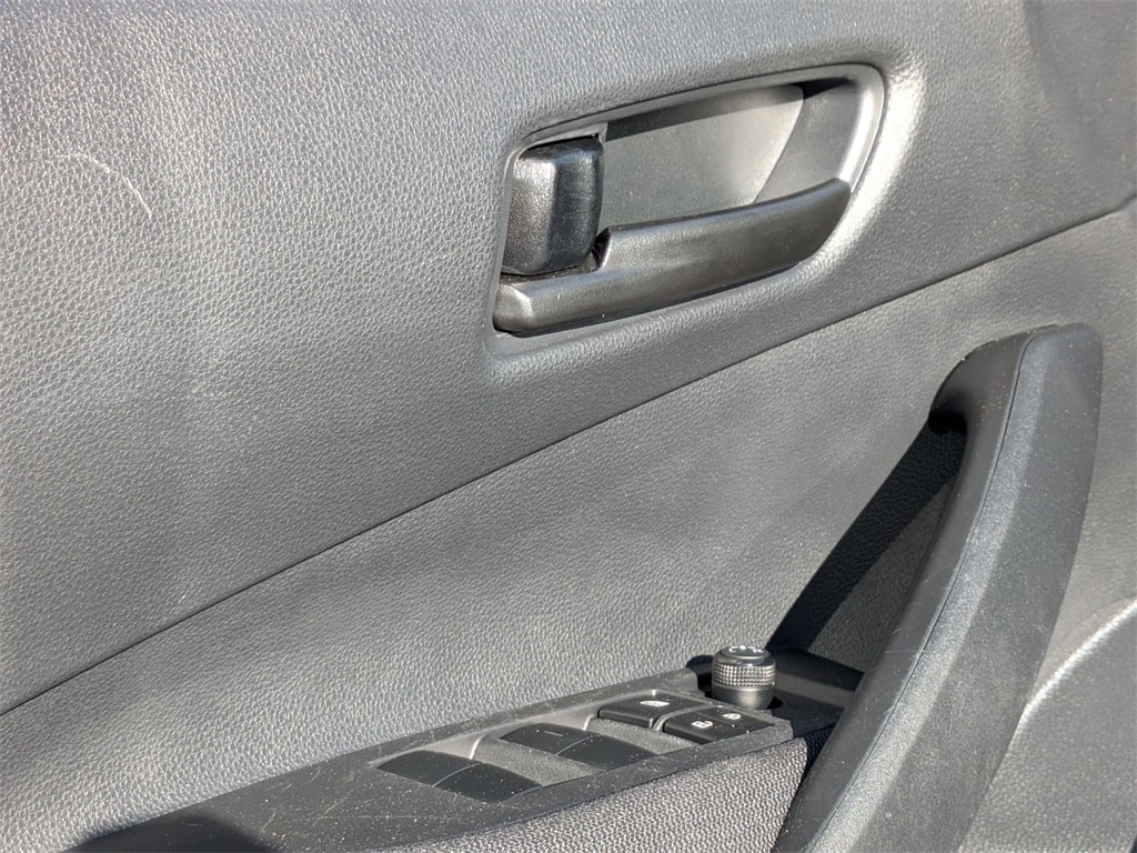 Thumbnail: 2025 Toyota Corolla - 13