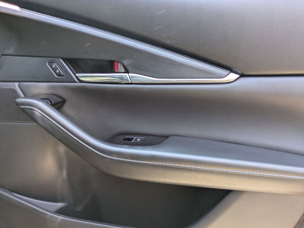 Thumbnail: 2025 Mazda CX-30 - 32