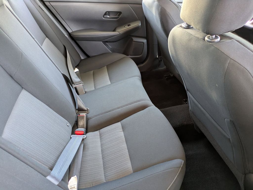 2025 Nissan Sentra SV - Photo 29