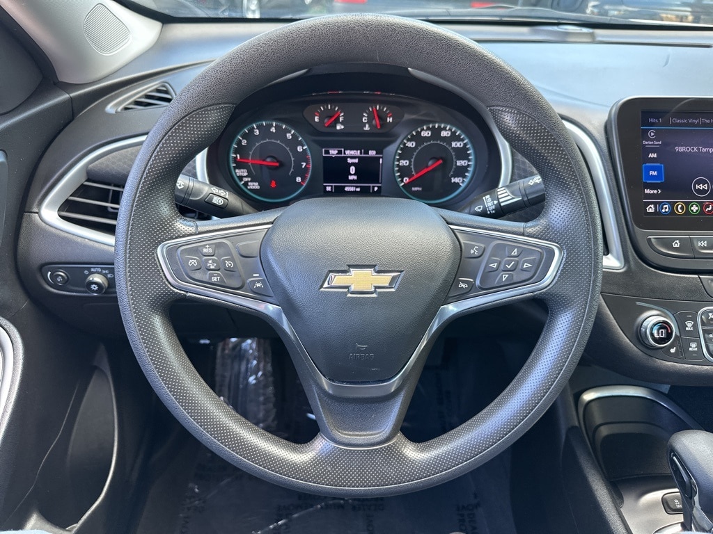 Thumbnail: 2024 Chevrolet Malibu - 21