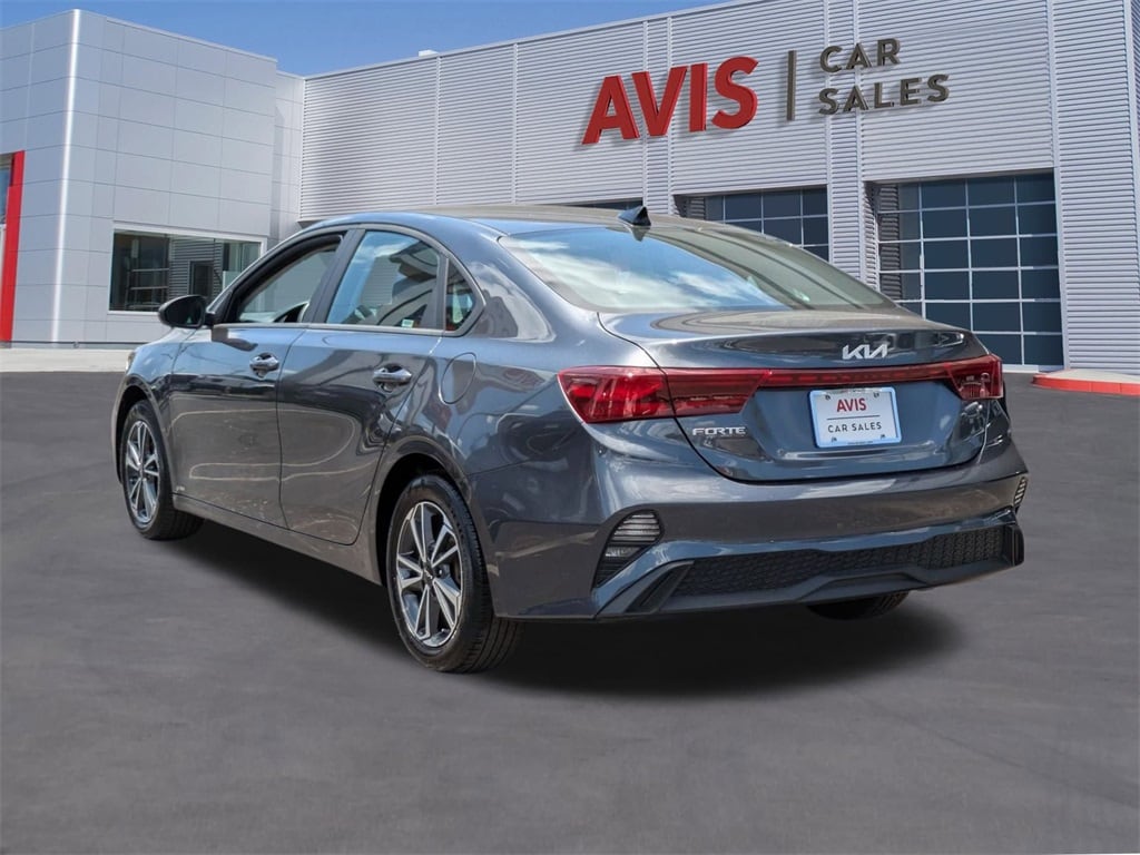 Thumbnail: 2024 Kia Forte - 9