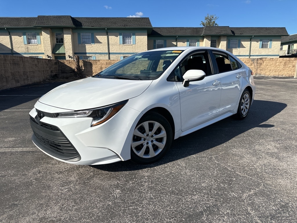 Thumbnail: 2024 Toyota Corolla - 1