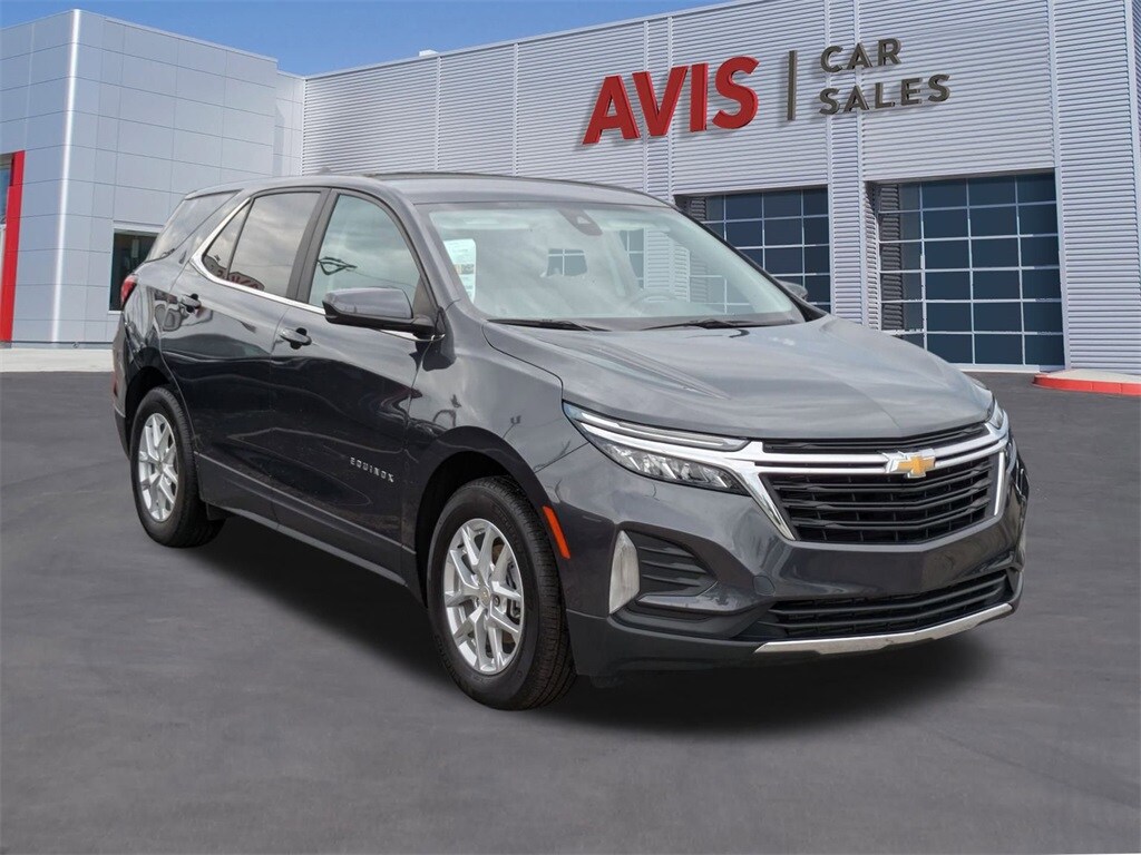 2023 Chevrolet Equinox photo 3