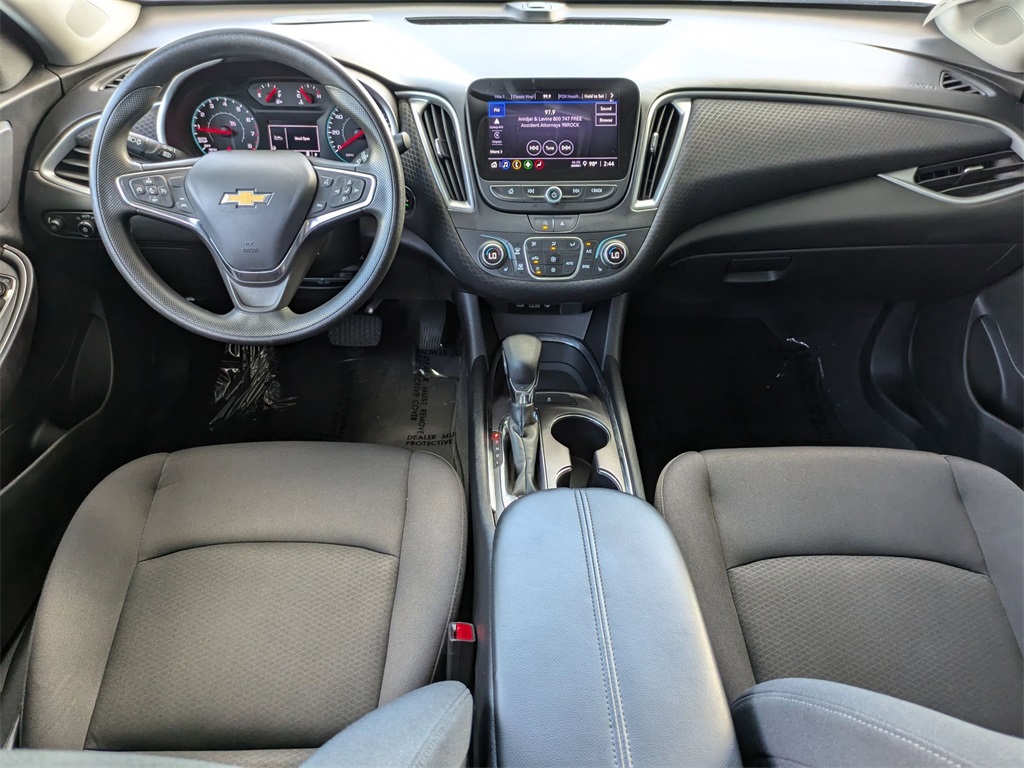 Thumbnail: 2023 Chevrolet Malibu - 24