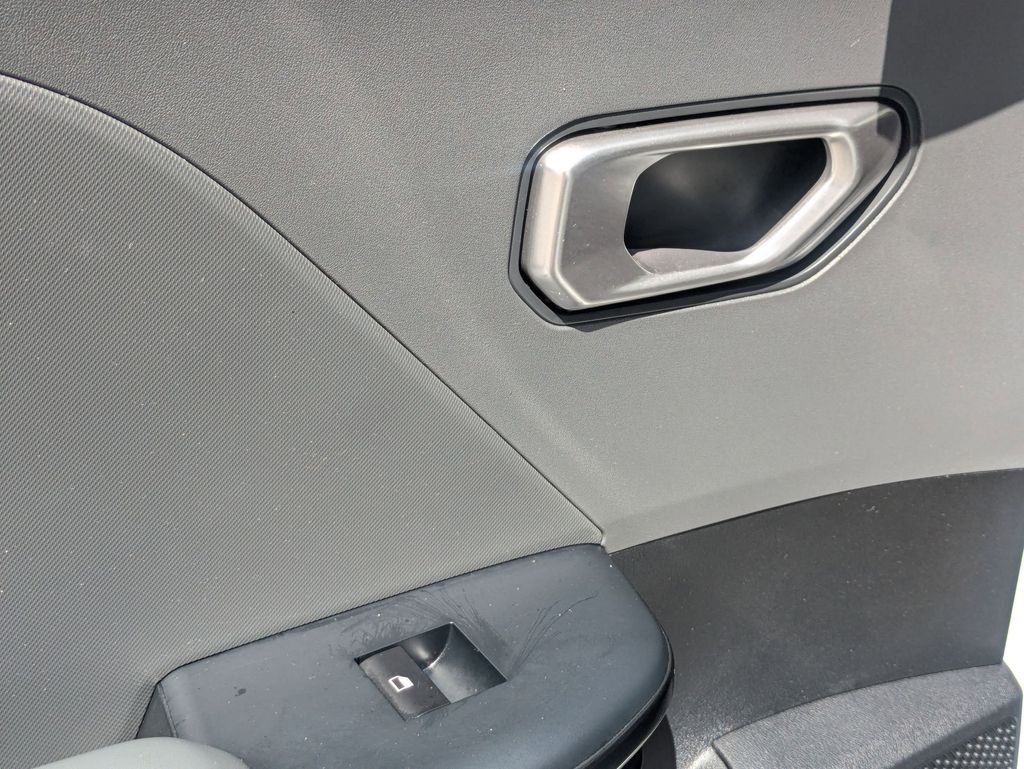 Thumbnail: 2025 Kia K4 - 26