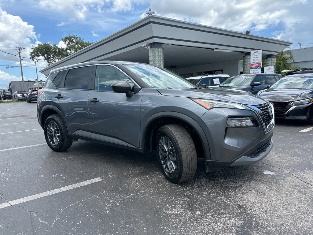 Thumbnail: 2023 Nissan Rogue - 3