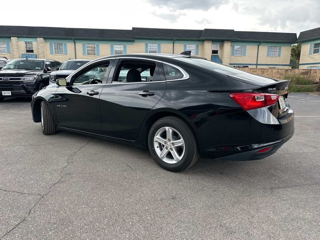 Thumbnail: 2024 Chevrolet Malibu - 7