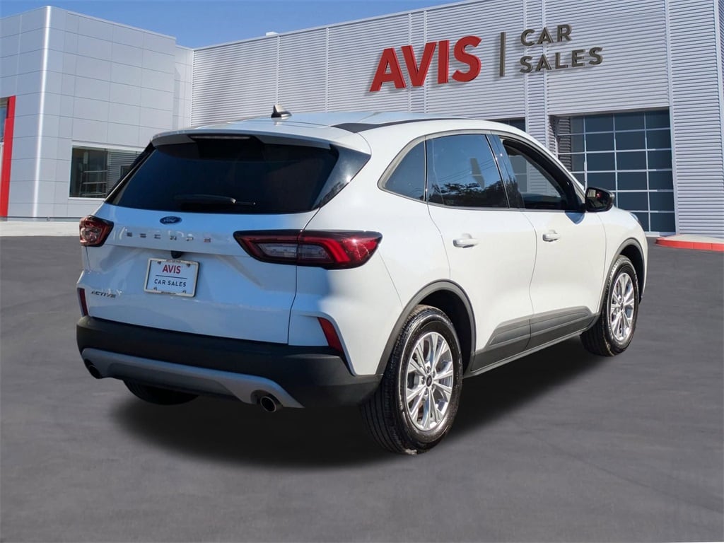 Thumbnail: 2025 Ford Escape - 5