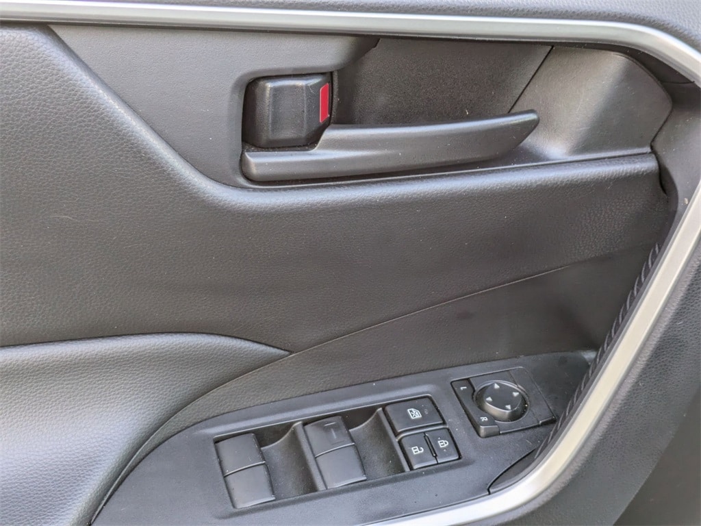 Thumbnail: 2024 Toyota RAV4 - 13