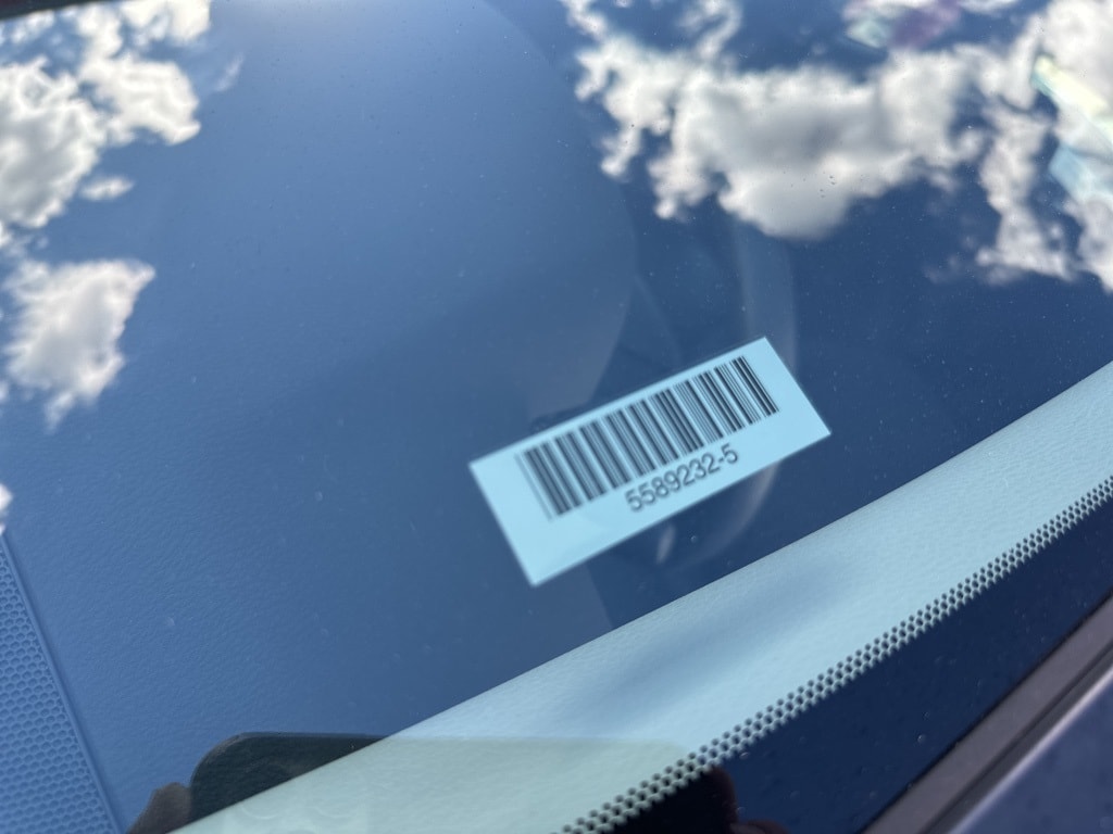 Thumbnail: 2025 Toyota Camry - 24