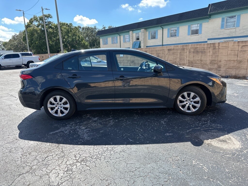 Thumbnail: 2025 Toyota Corolla - 4