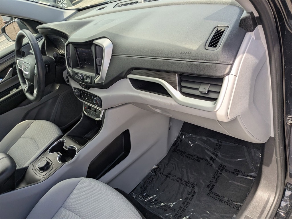 Thumbnail: 2024 GMC Terrain - 32