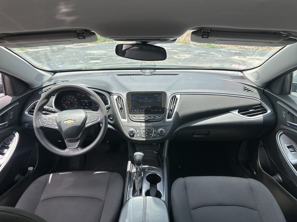 2023 Chevrolet Malibu LT 9