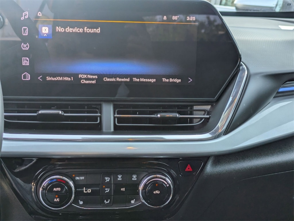 Thumbnail: 2025 Chevrolet Trax - 15