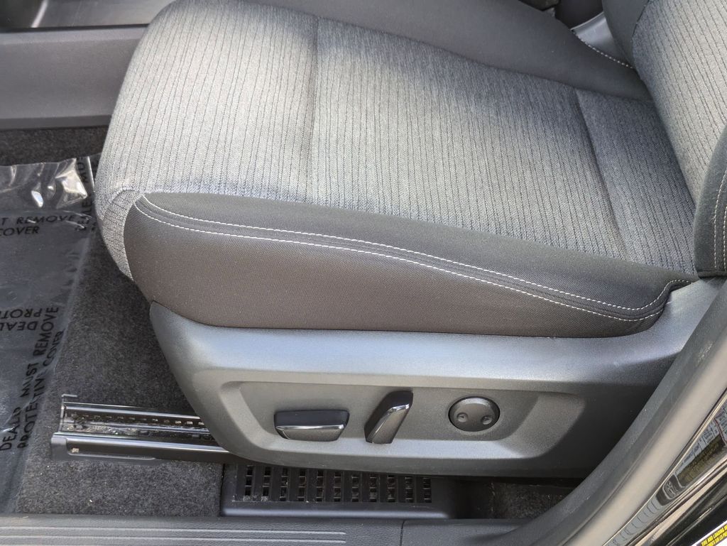 Thumbnail: 2023 Nissan Rogue - 15